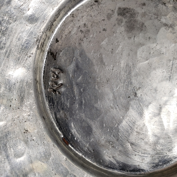 2 Small Tade Hammered Metal Dishes 7" - Picture 4 of 6